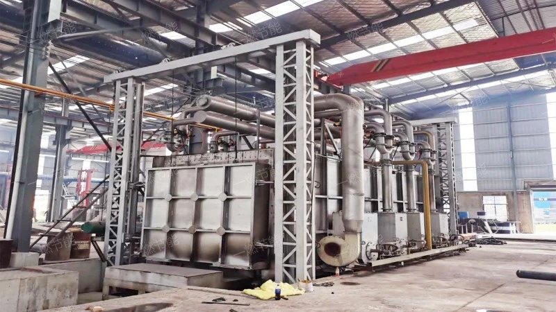 Fully automatic heat treatment heating furnace