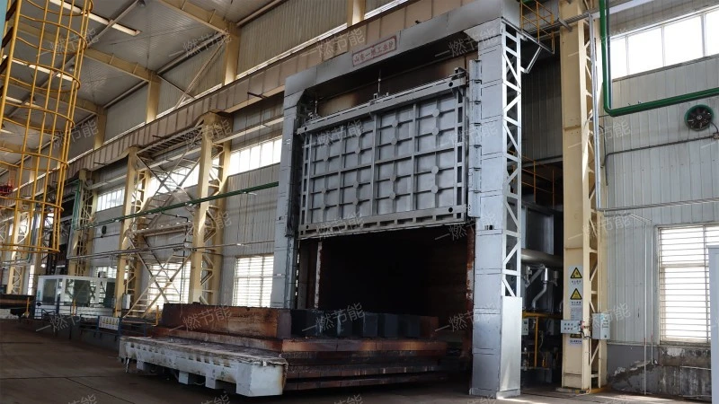 Automatic feeding heating furnace